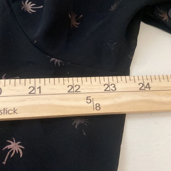 Lane Bryant Womens Sheer Palm Trees Blouse 14/16 Black Long Sleeve Drapey Ladies - Picture 15 of 15